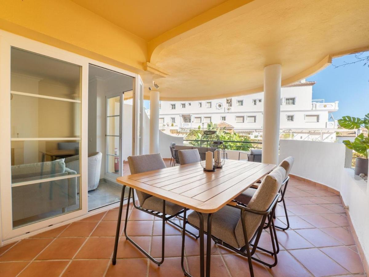 Senorio De Aloha 2 Bedroom Within Walking Distance To Puerto Banus Lägenhet *